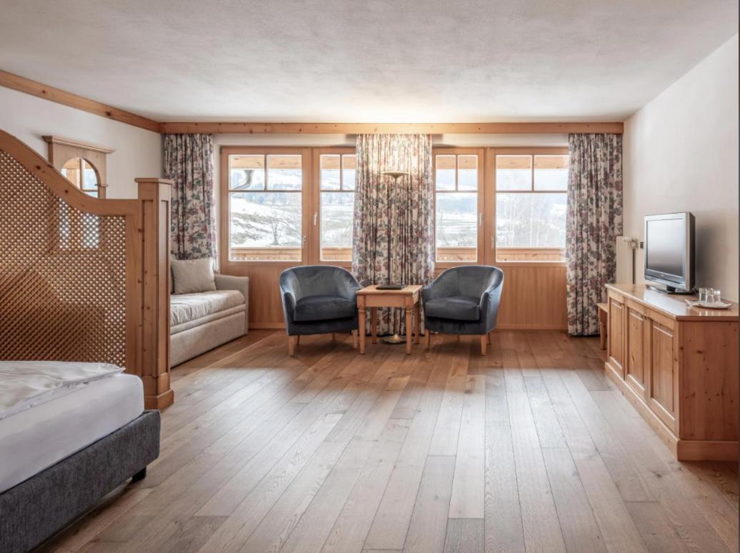 Hotel Bad Waldbrunn 몽구엘포 외부 사진